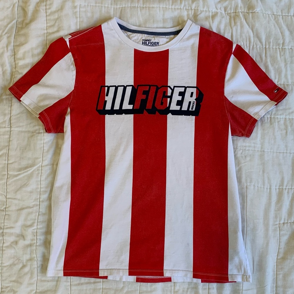 Tommy Hilfiger T-Shirt. Men’s Size Small.
